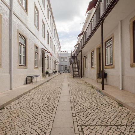 Charming Apartment in Private Condominium at Graça Lisboa Exterior foto